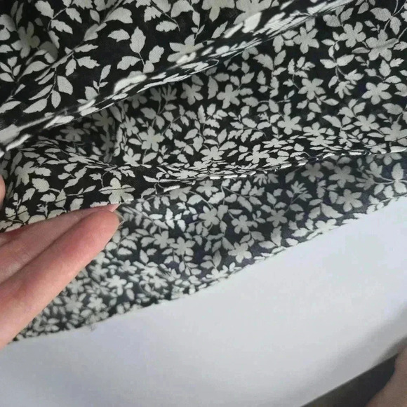 NWT J.Jill smocked waist a line black and white floral skirt sz XL tall - Picture 3 of 9